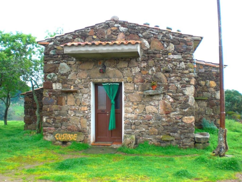 Agriturismo Pentuma Chiaramonti Eksteriør billede